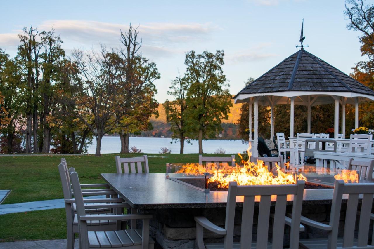 Fort William Henry Hotel Lake George Exterior foto