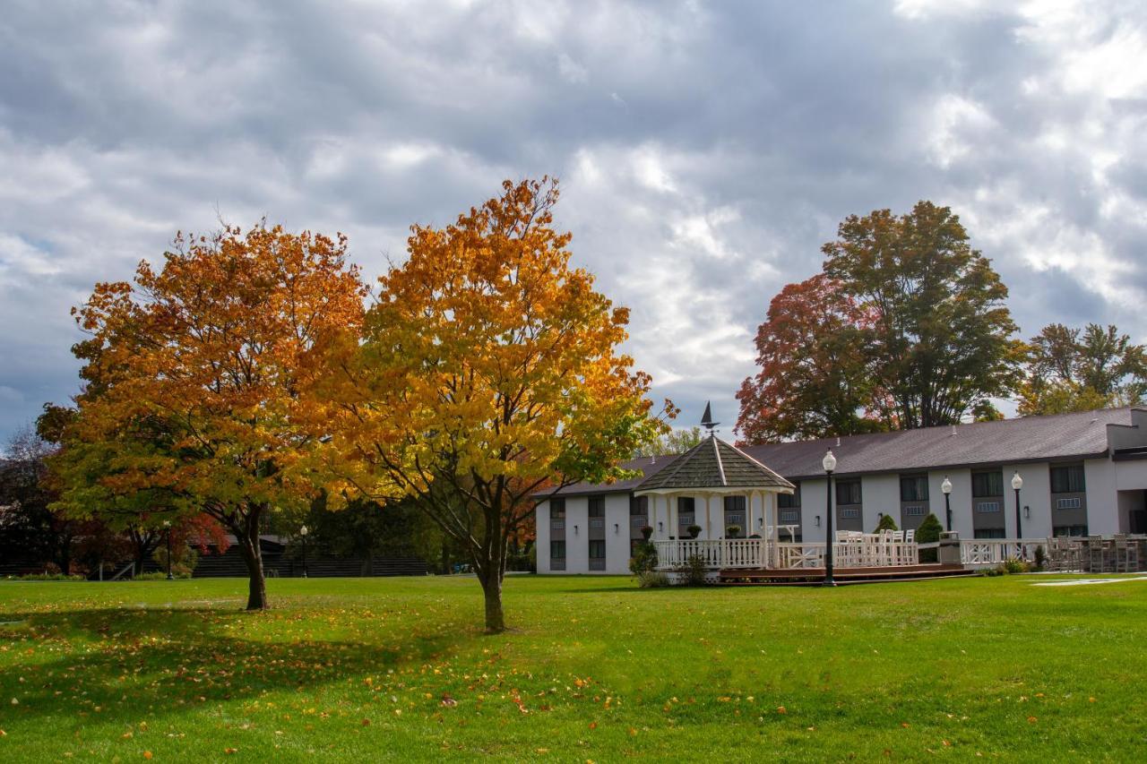 Fort William Henry Hotel Lake George Exterior foto