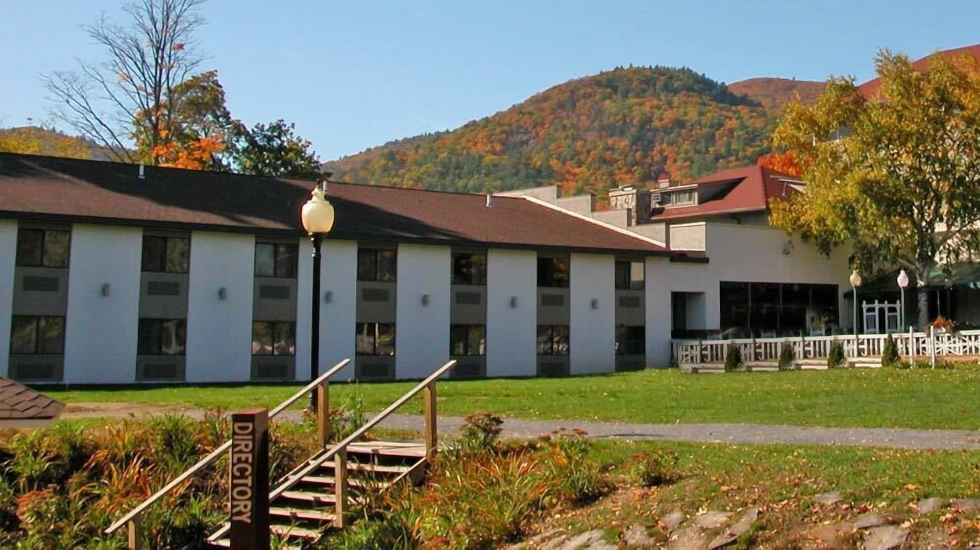 Fort William Henry Hotel Lake George Exterior foto