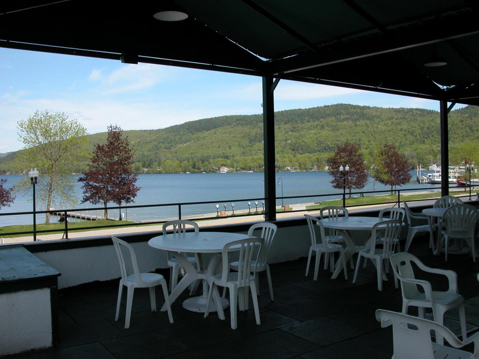 Fort William Henry Hotel Lake George Exterior foto