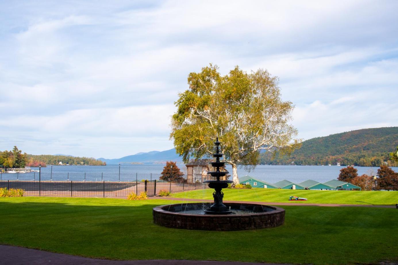 Fort William Henry Hotel Lake George Exterior foto
